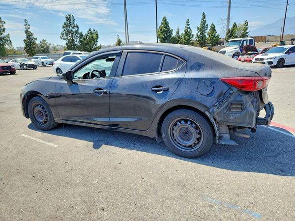 2015 MAZDA 3 Sport/GX