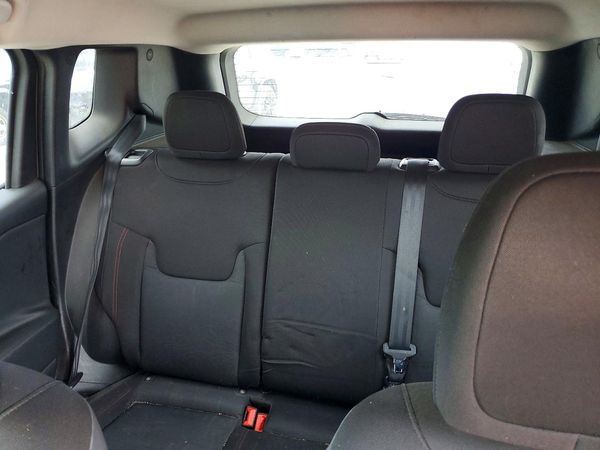 2015 JEEP RENEGADE TRAILHAWK 4X4