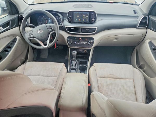 2021 HYUNDAI TUCSON SE
