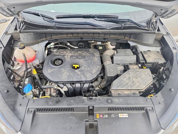 2021 HYUNDAI TUCSON SE