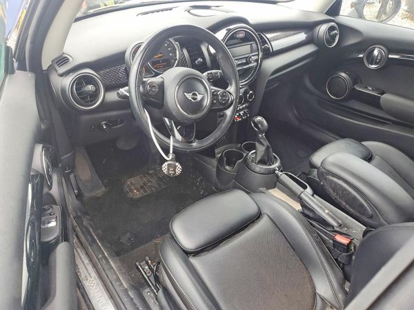 2015 MINI COOPER