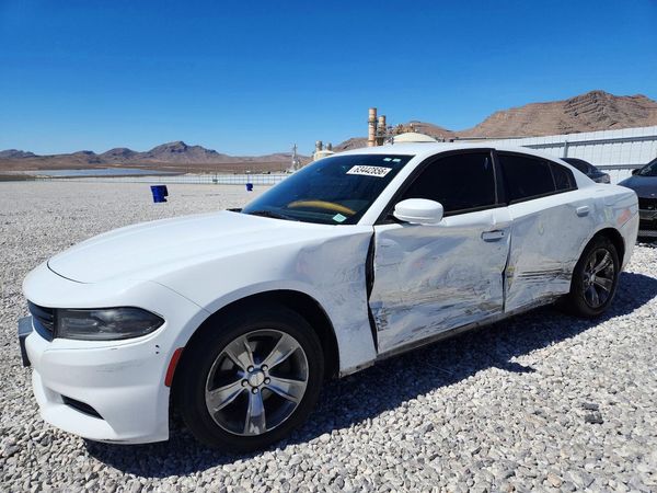 2016 DODGE CHARGER SXT