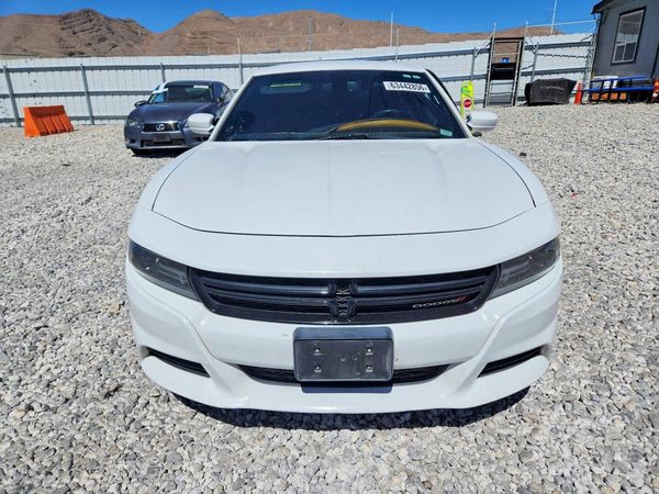 2016 DODGE CHARGER SXT