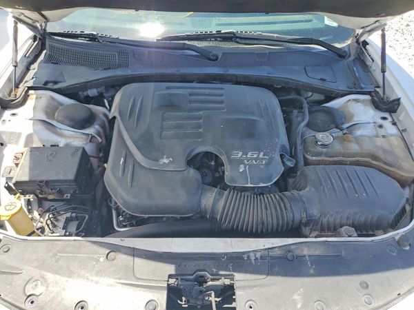 2016 DODGE CHARGER SXT