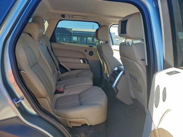 2017 LAND ROVER RANGE ROVER SPORT SE
