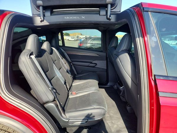 2026 TESLA MODEL X