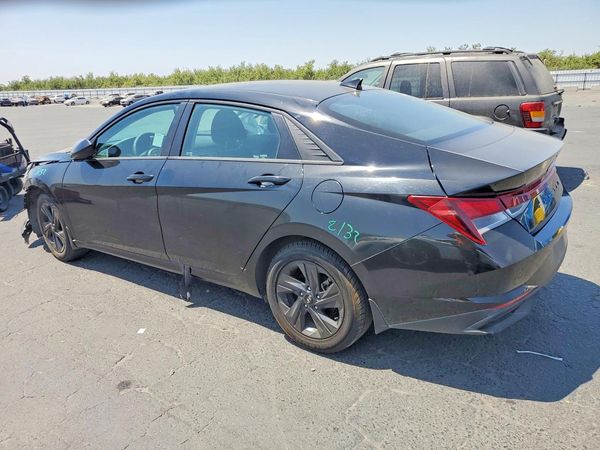2022 HYUNDAI ELANTRA SEL w/Convenience Pkg