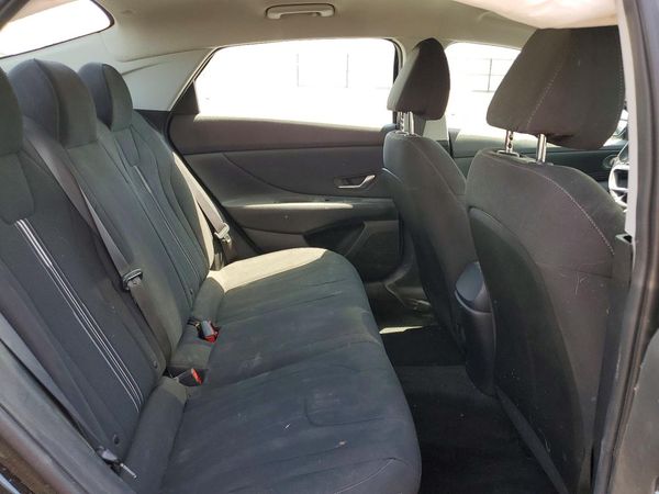 2022 HYUNDAI ELANTRA SEL w/Convenience Pkg