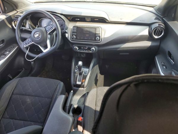2019 NISSAN KICKS