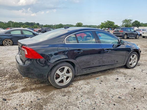 2012 VOLVO S60