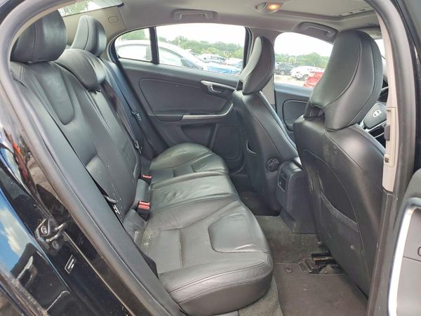 2012 VOLVO S60