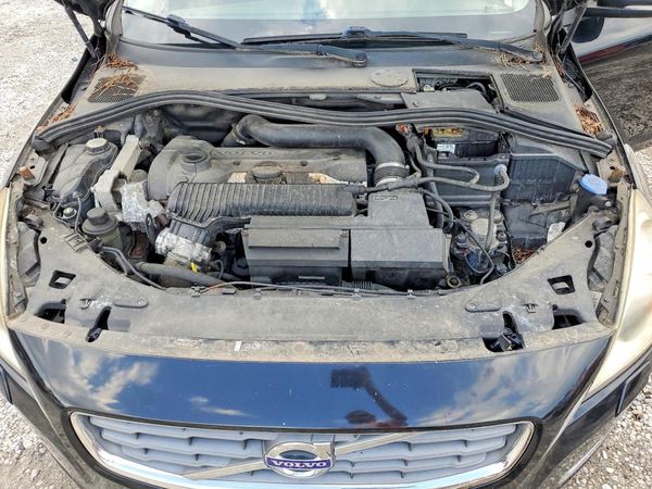 2012 VOLVO S60