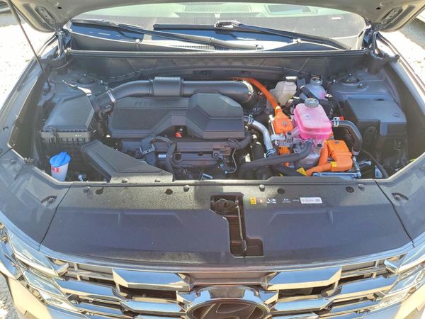 2026 HYUNDAI TUCSON HYBRID Limited, Night
