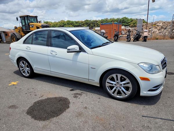 2012 MERCEDES-BENZ C C250 — Passenger 3/4