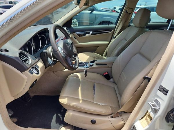 2012 MERCEDES-BENZ C C250 — DENT