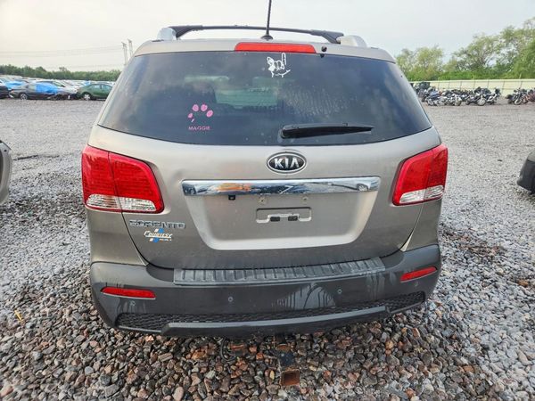 2013 KIA SORENTO