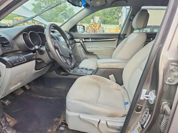 2013 KIA SORENTO