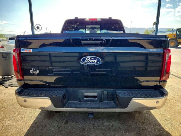 2024 FORD F150