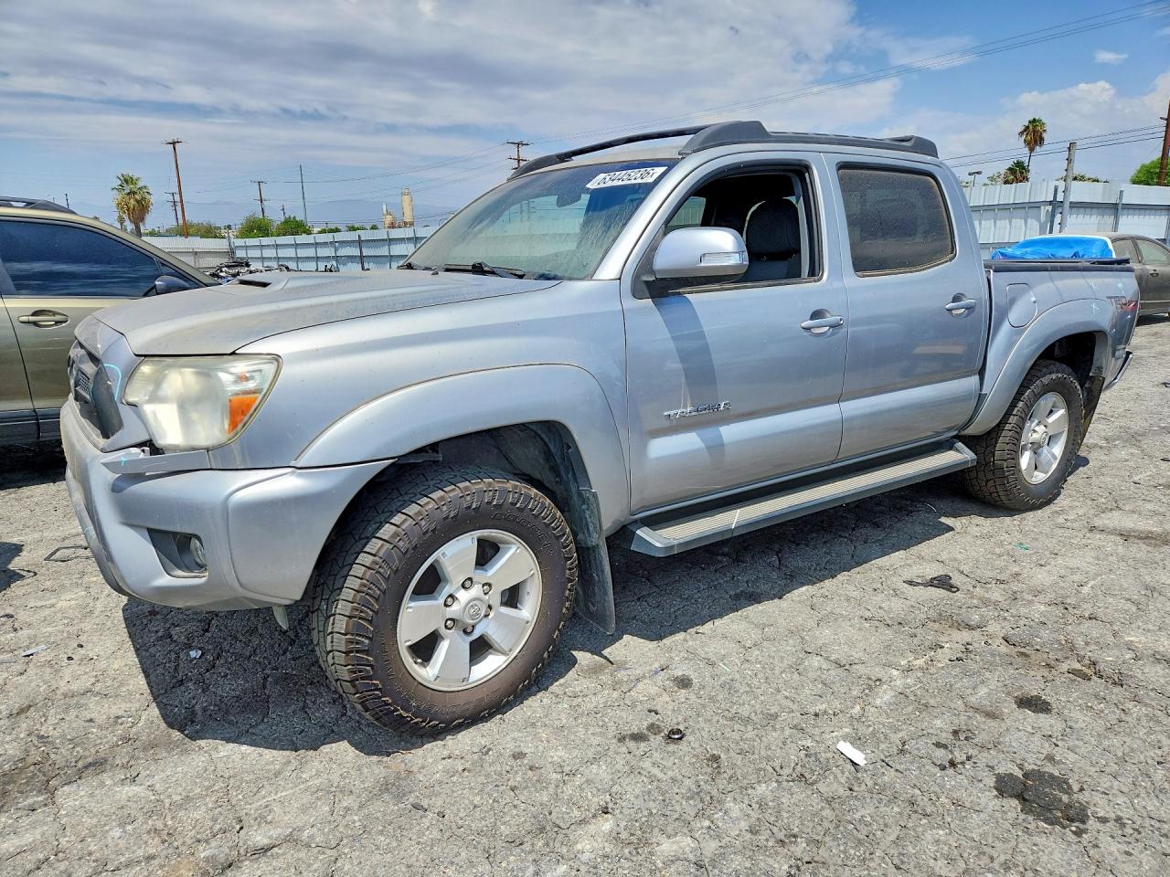 2015 TOYOTA TACOMA Delux Grade