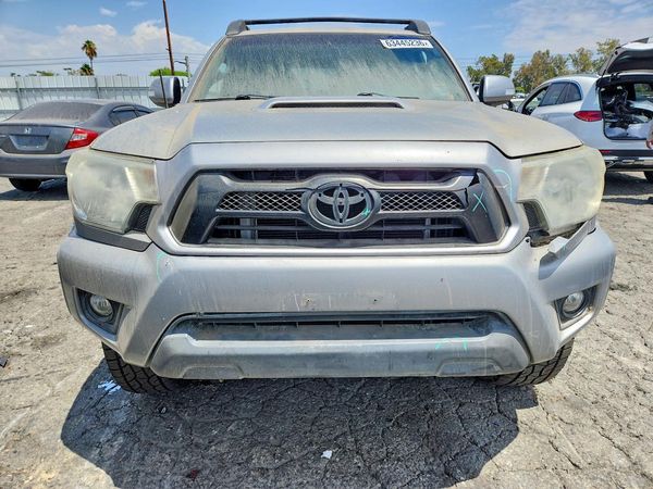 2015 TOYOTA TACOMA Delux Grade