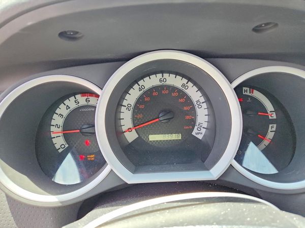 2015 TOYOTA TACOMA Delux Grade