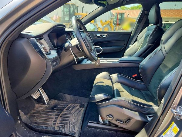 2019 VOLVO XC60