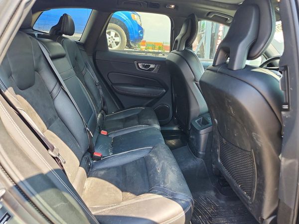 2019 VOLVO XC60