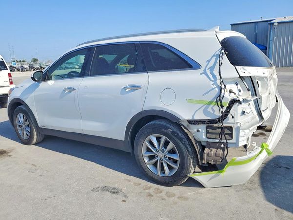 2018 KIA SORENTO L, LX