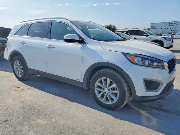 2018 KIA SORENTO L, LX