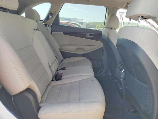 2018 KIA SORENTO L, LX