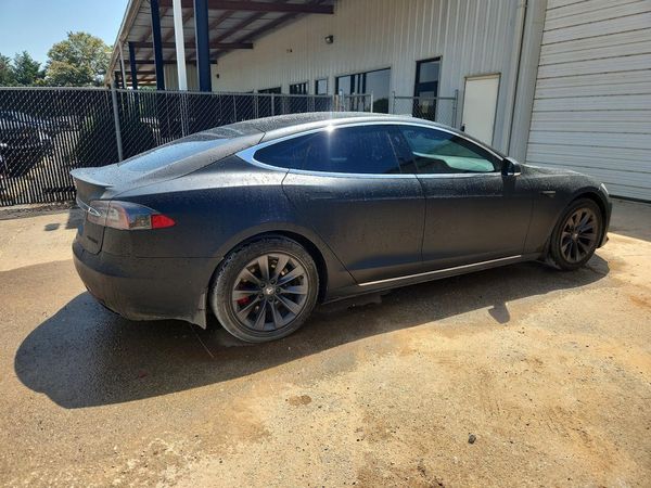 2020 TESLA MODEL S