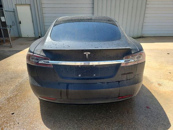 2020 TESLA MODEL S