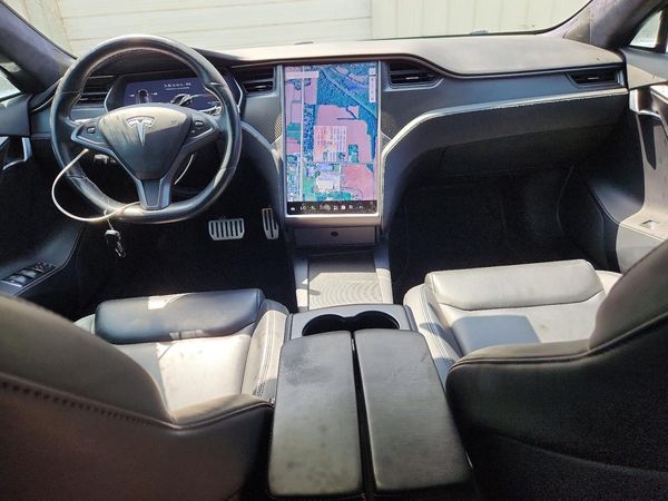 2020 TESLA MODEL S
