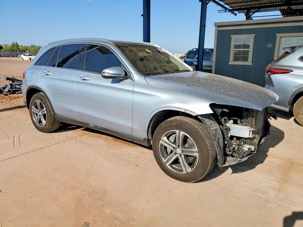 2016 MERCEDES-BENZ GLC GLC300