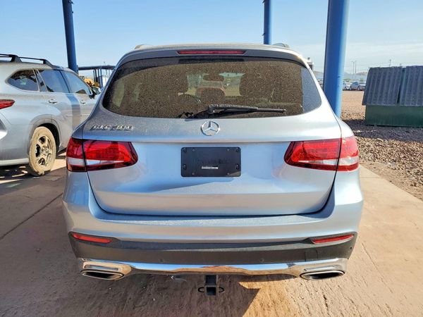 2016 MERCEDES-BENZ GLC GLC300