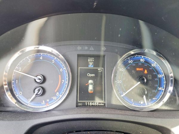 2017 TOYOTA COROLLA