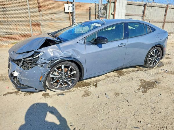 2025 TOYOTA PRIUS