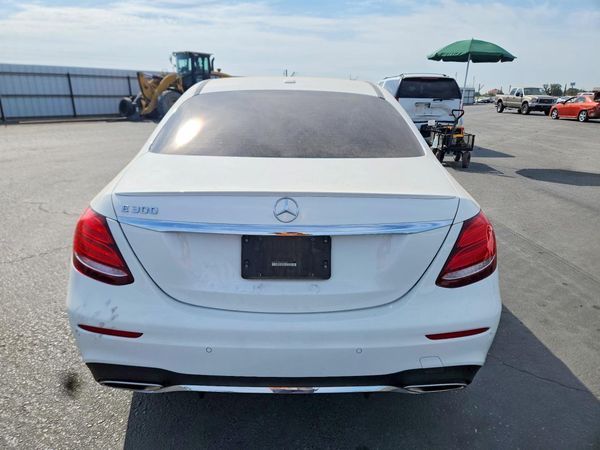 2018 MERCEDES-BENZ E