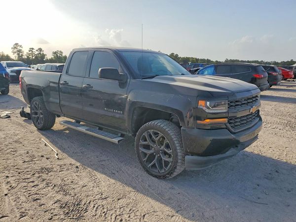 2017 CHEVROLET SILVERADO Custom