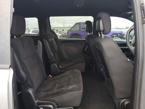 2018 DODGE GRAND CARAVAN SE