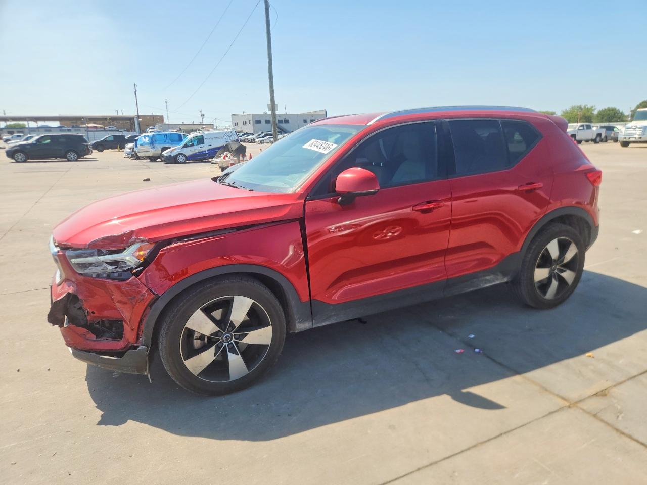 2019 VOLVO XC40