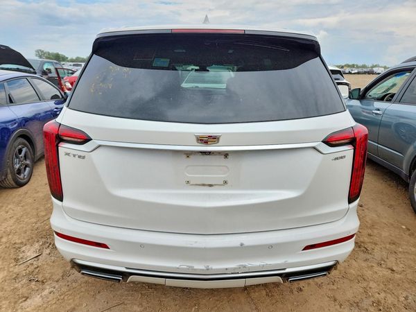 2021 CADILLAC XT6 Premium Luxury
