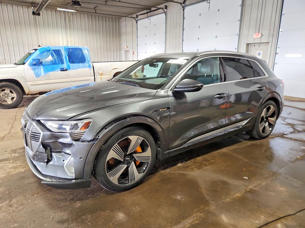2019 AUDI E-TRON e-tron quattro Prestige