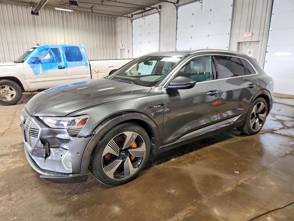 2019 AUDI E-TRON e-tron quattro Prestige