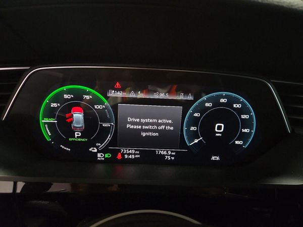 2019 AUDI E-TRON e-tron quattro Prestige