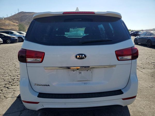 2016 KIA SEDONA L - Low level