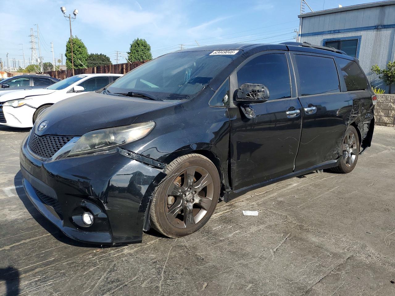 2015 TOYOTA SIENNA