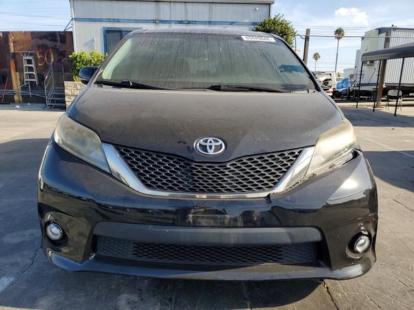 2015 TOYOTA SIENNA