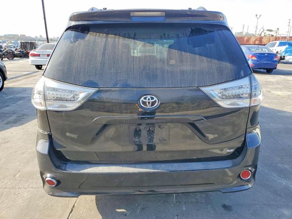 2015 TOYOTA SIENNA