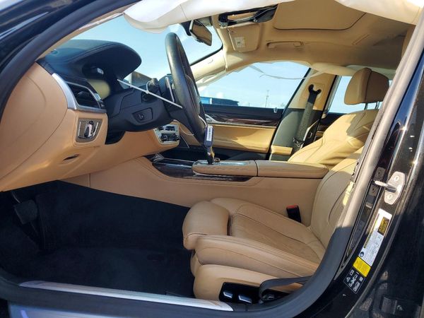 2021 BMW 750 xDrive